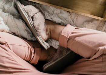 damskie kapcie z futerkiem